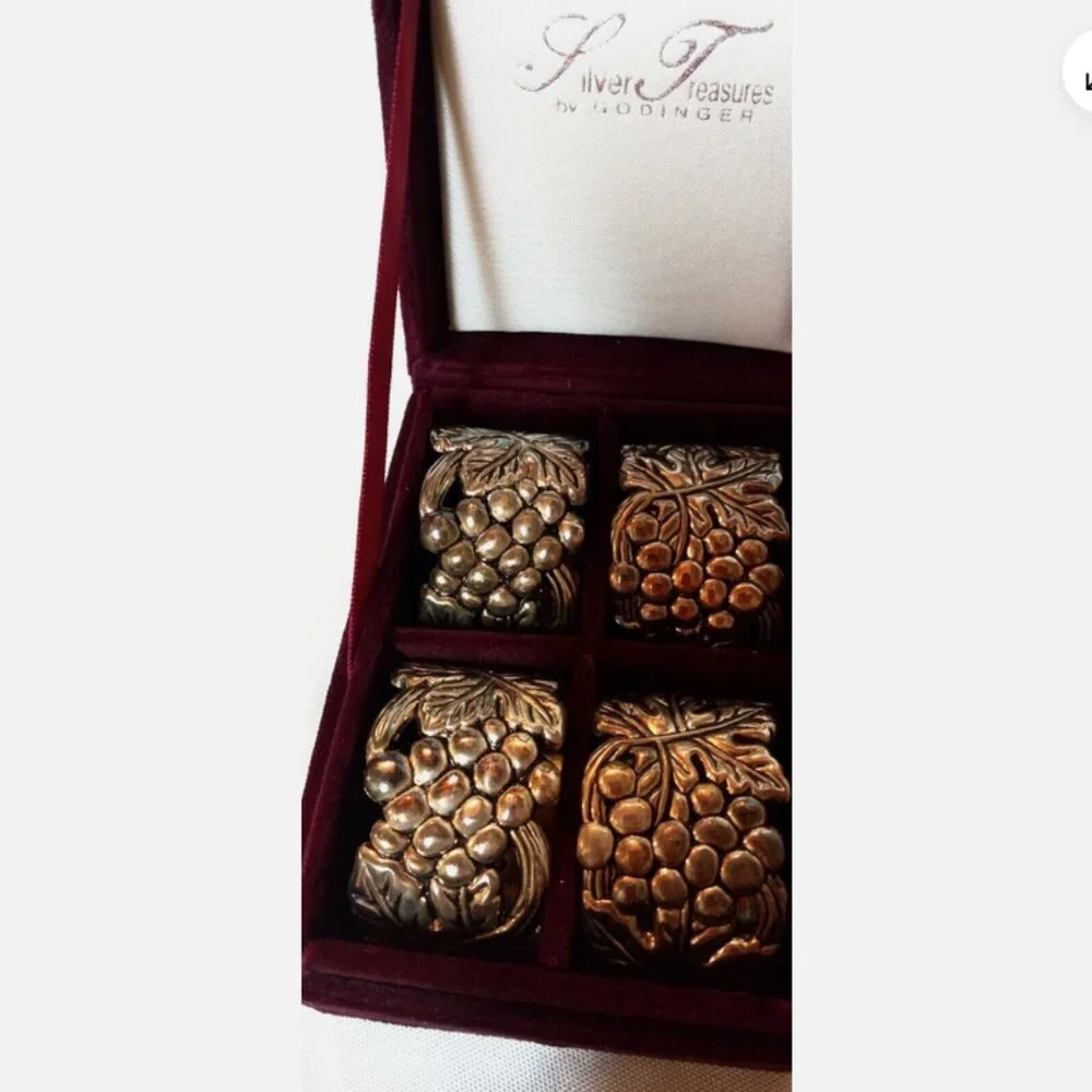 Godinger Silver Co Baroque Grape Vine Napkin Rings Set of 4 Silverplate USA